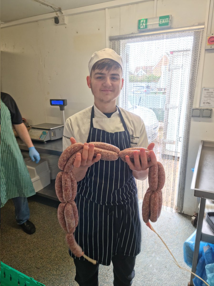 Incredible day up <a href="/ParksideFShop/">Parkside Farm Shop</a> today with Luke one of our <a href="/N_HertsCollege/">North Hertfordshire College</a> Level 3 chefs. Great to meet the free range saddlebacks and even got to make his own Italian style sausages. Thanks for sharing your knowledge Phil! Look forward to welcoming you to the college soon 🙌