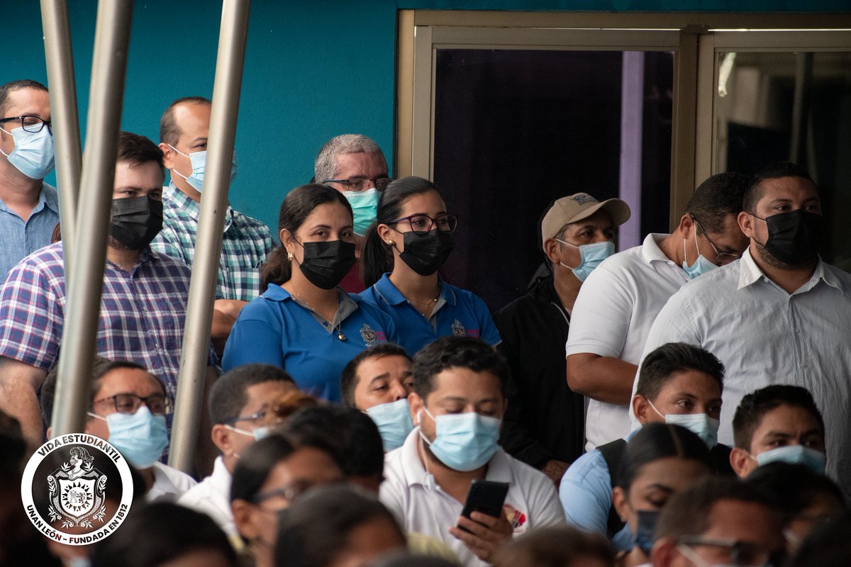 La Dirección de Vida Estudiantil Felicita a la Fórmula de Rectoría "𝗨𝗻𝗶𝗱𝗮𝗱 𝗱𝗲 𝗩𝗶𝗰𝘁𝗼𝗿𝗶𝗮 𝗘𝗹𝗲𝗰𝘁𝗼𝗿𝗮𝗹 - 𝗛é𝗿𝗼𝗲𝘀 𝘆 𝗠á𝗿𝘁𝗶𝗿𝗲𝘀 𝗱𝗲𝗹 𝟮𝟯 𝗱𝗲 𝗝𝘂𝗹𝗶𝗼". ❤🖤✌🏻

#VidaEstudiantil