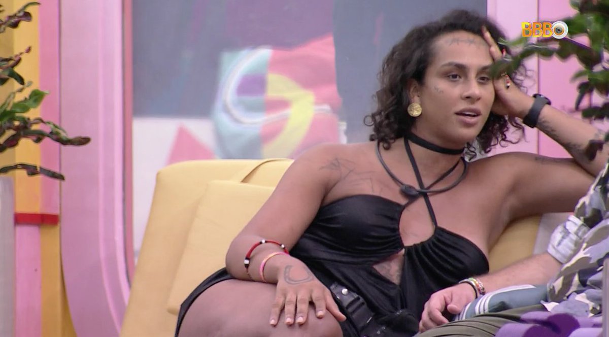 claratuitando's tweet photo. ♦️ thread de momentos da lina sendo jogadora para acabar com o argumento de que ela não joga ♦️

(recomendações favor mandar por dm) https://t.co/pEfAz39orF