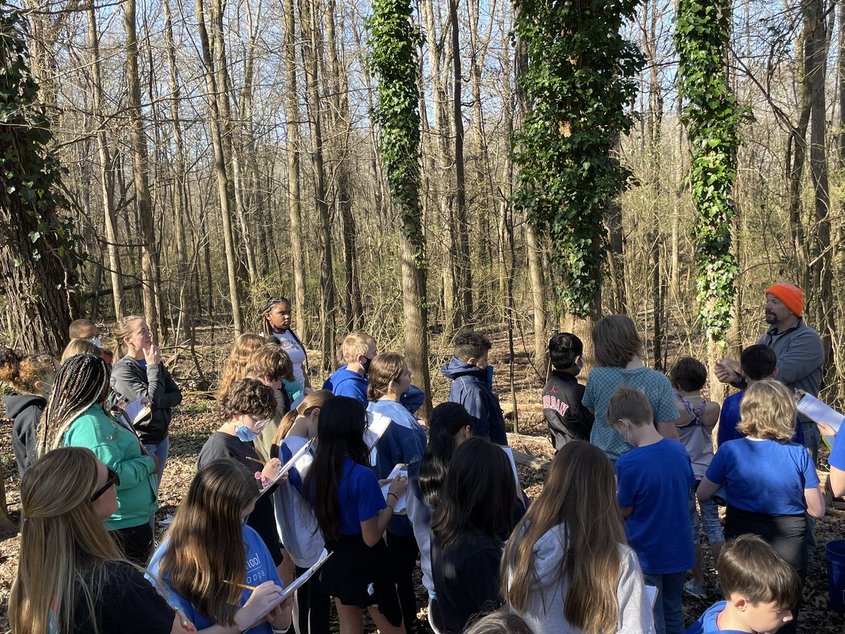 It’s always inspiring watching a master in their craft! observing my first <a href="/normalparkmm/">Normal Park Museum Magnet School</a> learning expedition today and listening @KuharMatty guide rich discourse with thoughtful questioning is incredible! This is truly so much more than a typical field trip.