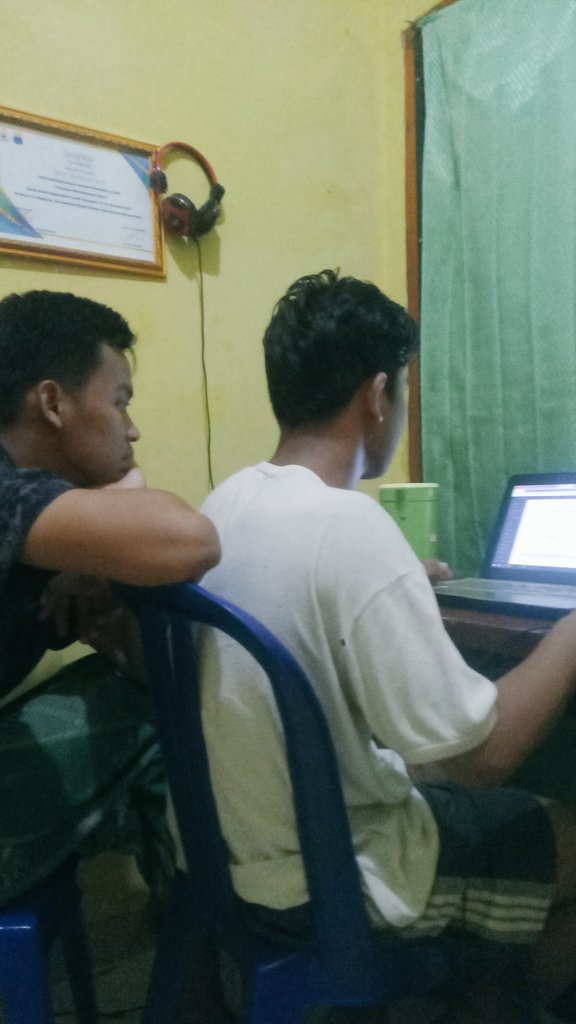 imammahmud_'s tweet photo. Tua muda hanyalah angka, yang pastinya semangat belajar setidaknya sama. https://t.co/z1WDvsqlrw