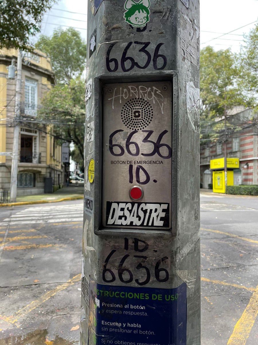 Karenbarnad's tweet photo. @C5_CDMX Altavoz de calle Tonala esquina con Colima colonia Roma ID 6636 no se escucha https://t.co/naZe8DyoLY