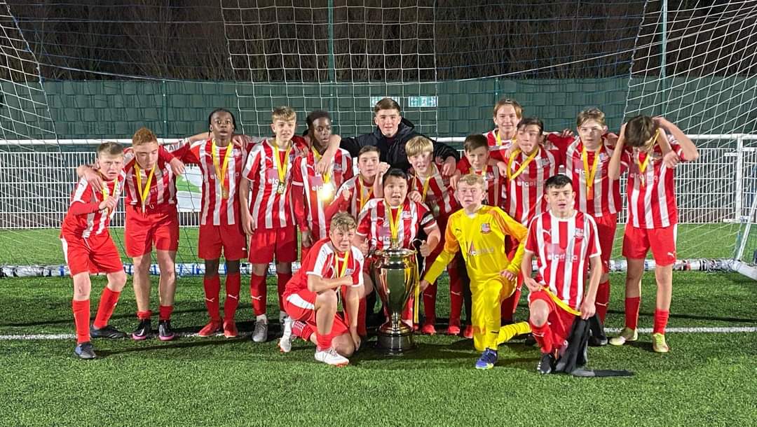Bowers and Pitsea u13 EJA Cup Winners! 🏆🏆🏆 #moresilverwaretocome
#trusttheprocess
🔴⚪️ Recruitment is key!
<a href="/Bowers3G/">Bowers3G</a> <a href="/Bowers13seja21/">Bowers & Pitsea EJA U13's 2021/22</a> 
<a href="/Bowerspitseafc/">Bowers & Pitsea FC</a> <a href="/EjaFootball/">Football EJA</a>