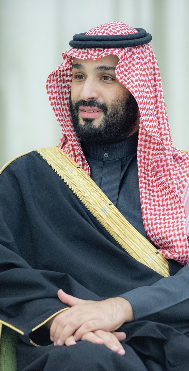 من الطبيعي أن يكون لقاء ولي العهد سيدي الأمير محمد بن سلمان حفظه الله حديث العالم ..
فكلماته ذهب ورؤيته وطن وشموخه مضرب المثل وحكمته مفتاح الطموحات 
.
حفظك الله ياسيدي وأطال الله عمرك لنحقق معك آمال وطن وشعب يفخر بك ويفاخر دوماً 🇸🇦✌🏼

 #لقاء_ولي_العهد