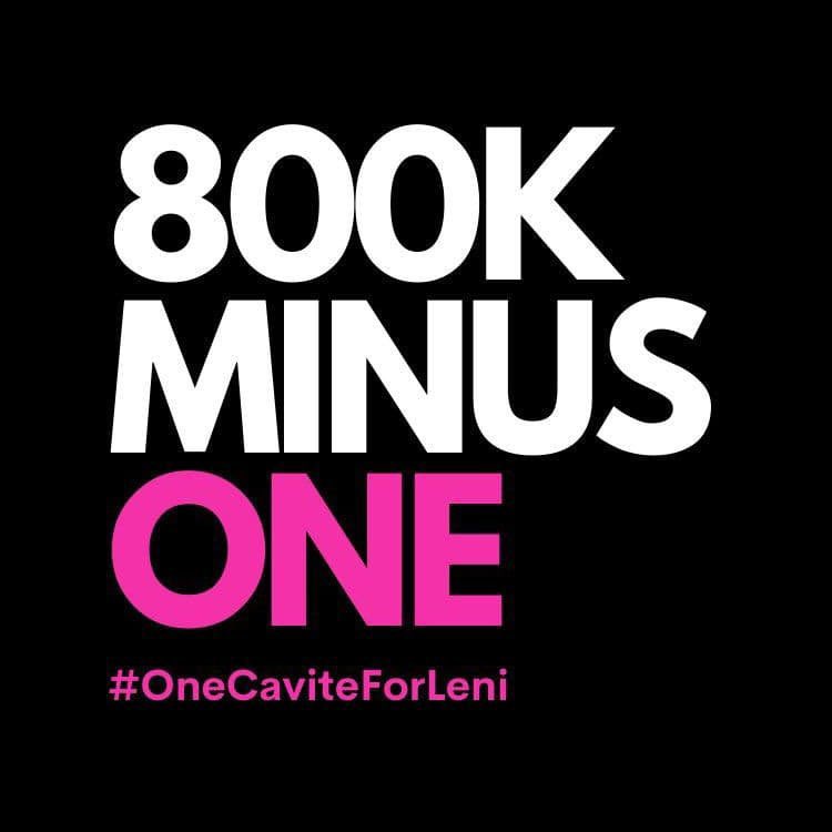 yza_rio's tweet photo. 800k minus 3! My mom, dad and meeee!!! 💖 #CaviteIsPink https://t.co/TfPOipCjyg