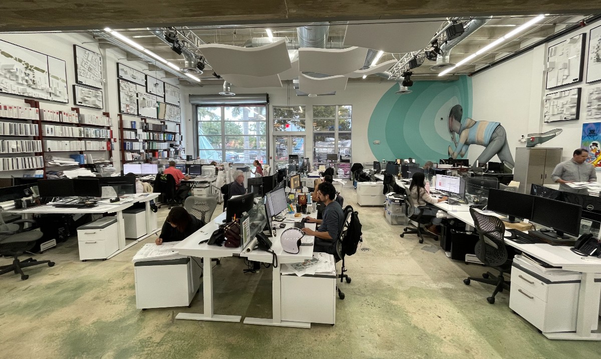 Looking forward to working on some cool projects together! <a href="/KobiKarp/">Kobi Karp</a> #architects #construction #miamiconstruction #miamiarchitects #cooloffice