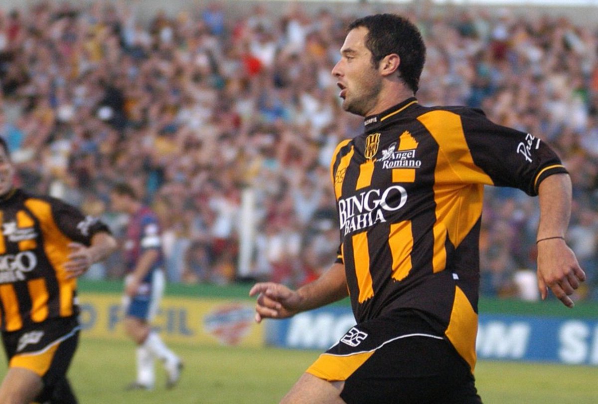 Nos faltó una vuelta más, Flaco querido! Disfrutá lo que viene como te disfrutamos nosotros 💛🖤 <a href="/flacodelorte/">flaquito</a>