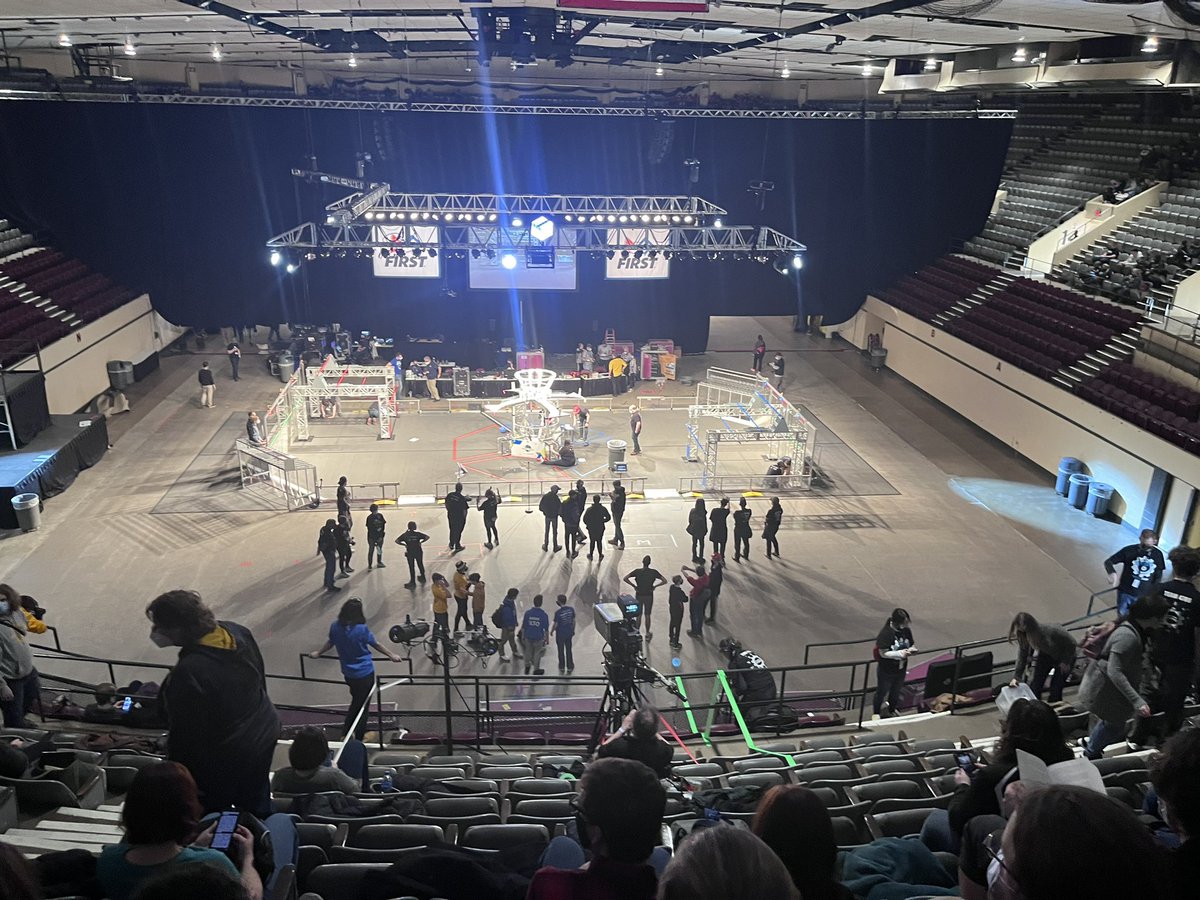 rogue_robotics's tweet image. Rogue has arrived in Duluth to the DECC! We are so ready!