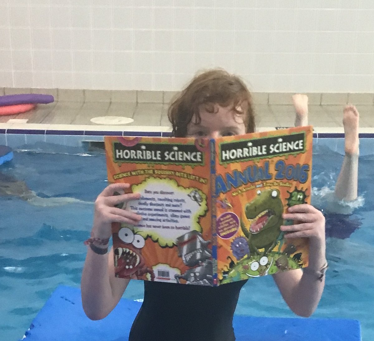 Oh the joy of reading in unexpected places!
#WorldBookDay