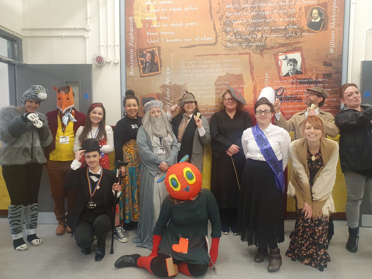25 years of World Book Day! What a great effort Ecco School #teamenglish