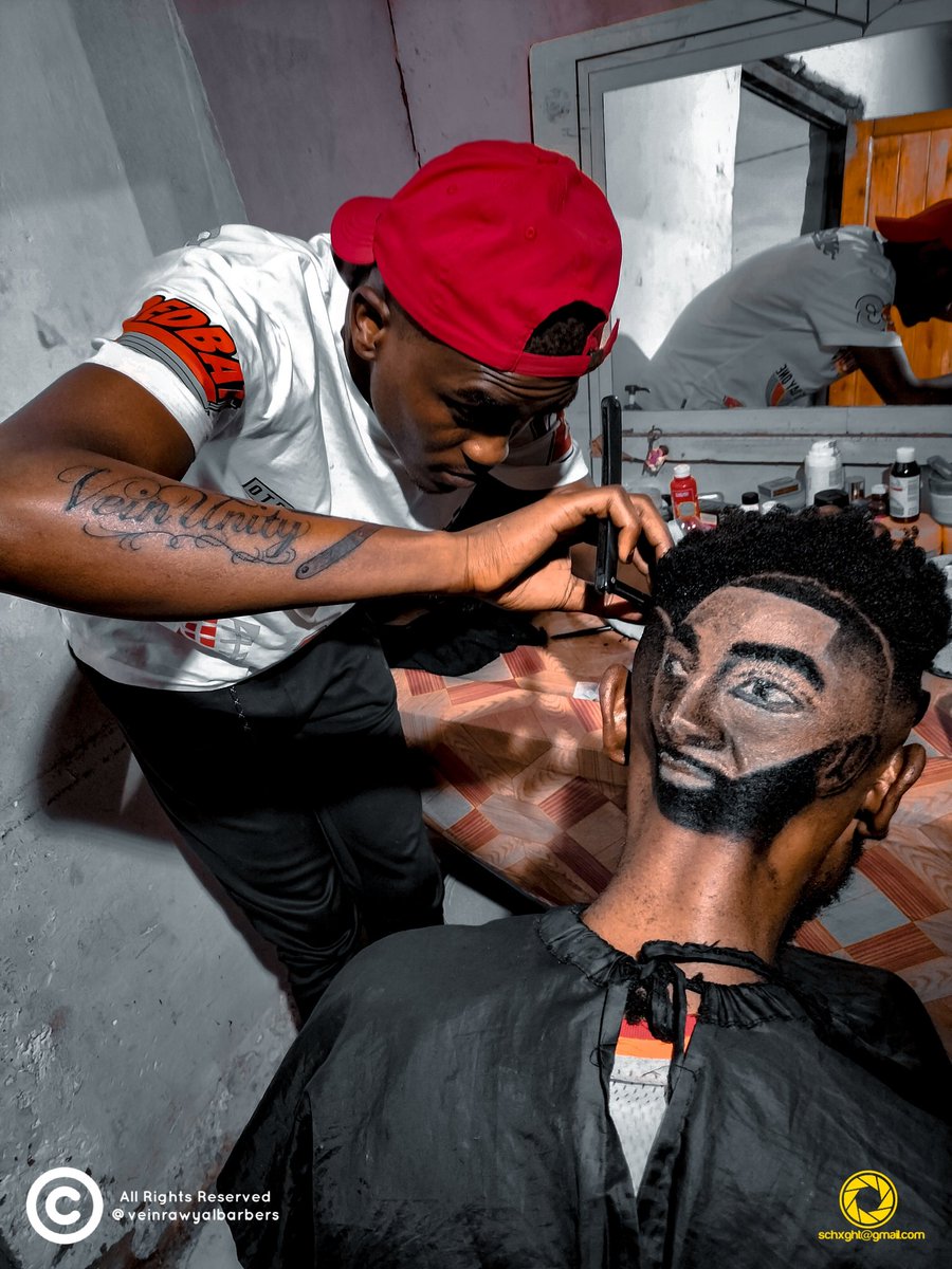 T_MABS17's tweet photo. Ok let's do it like this ...
LEGENDS DON'T DIE , WE MULTIPLY...
A huge S/O to Veinrawyalbarbers &amp; Vein Unity for the freshest cut 

#RIPRickyRick https://t.co/bPoO7aA4Q4