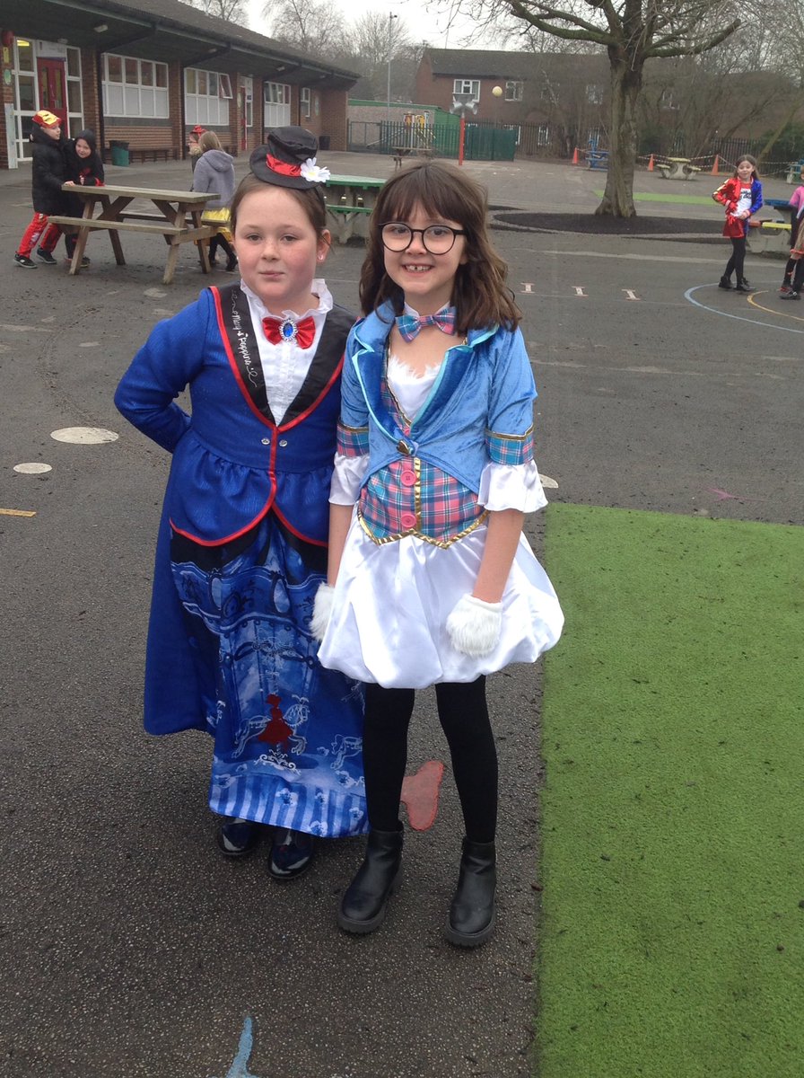 halfpennylane's tweet photo. 3G had lots of fun dressing up for World Book Day 😀 https://t.co/wnubkvQWzg