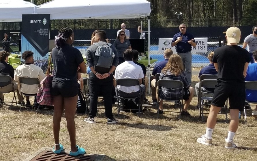 SMTlive's tweet photo. Proud to partner with @UofNorthFlorida Sport Data Analytics Lab to test new concepts in #tennistech and provide students with data collection and data analysis experience. 🎾 Here's to the future! 🌎 #SMTDataVisualization #SMTChangingtheGame https://t.co/Q41xwBCkSj