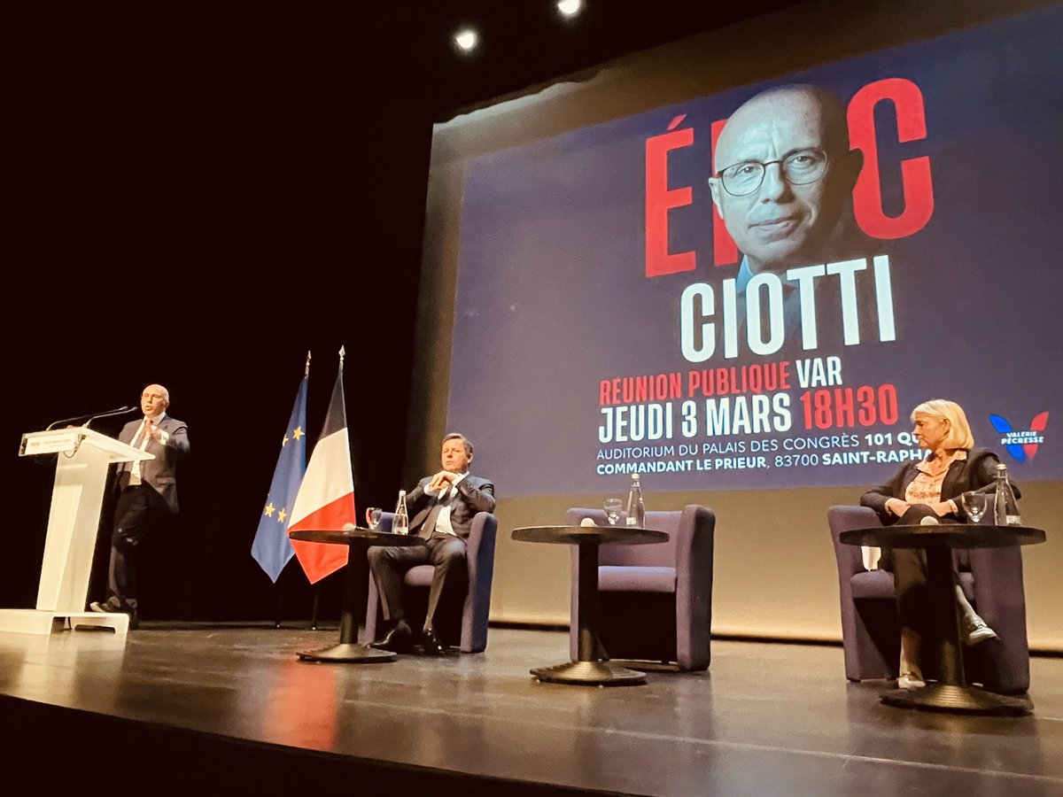 AlexndraBorchio's tweet photo. À #SaintRaphael, aux côtés d’@ECiotti @FrDumont83 Frédéric Masquelier et de nombreux élus du Var pour porter la parole de notre candidate @vpecresse !
#AvecPecresse #Presidentielle2022 https://t.co/TOaYQ0cCuI
