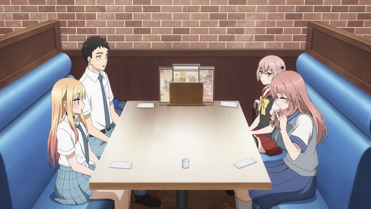 китагава на аву. My dress up darling аниме. годжо и китагава. My dress up darling a game night. марин китагава аниме.