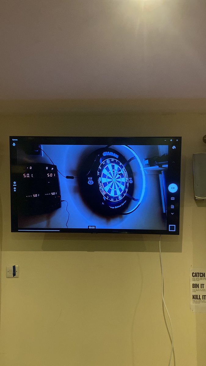 Community centre (H) tonight in the cup, big night trying to bounce back after last weeks defeat AND ITS LIVE <a href="/SkySportsDarts/">Sky Sports Darts</a> #darts #lovethedarts #PremierLeaguedarts