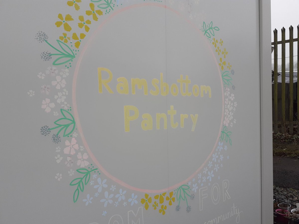 Today I visited Bev <a href="/RammyPantry/">Ramsbottom Pantry</a> who are one of our local causes and Food Share partners <a href="/coopuk/">Co-op</a>
Check out the fab artwork on the side of their container 😍 ⬇️

#ItsWhatWeDo