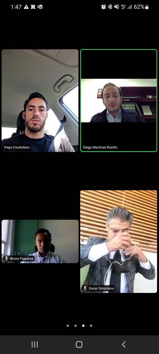 pepecouttolenc's tweet photo. Chambeando a la distancia con mis hermanos:

@DiegoMtzRosillo
#BrunoFigueroa
@OscarSolorzanoM https://t.co/HkfgQkGamJ
