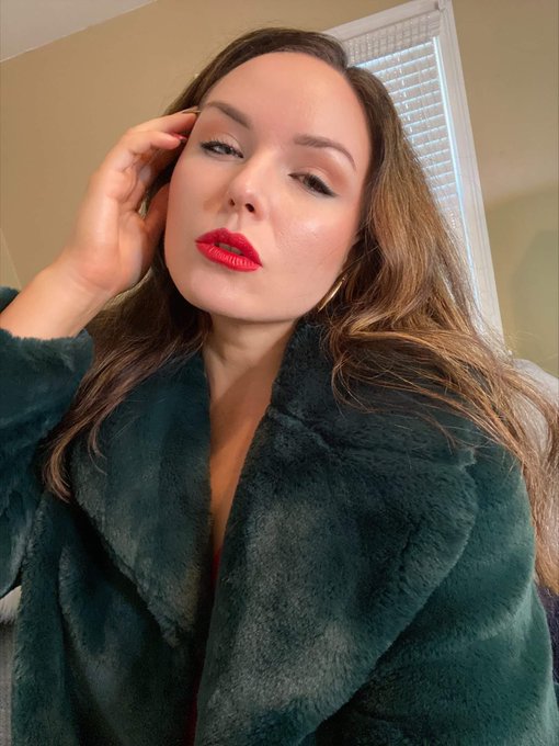 Back and better, badder than ever ?

Tried to filter this pic but none of them could improve perfection