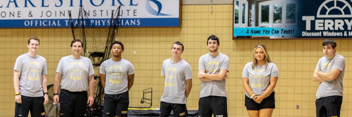 Valpo Basketball (@valpobasketball) on Twitter photo Happy #managerappreciationweek to the team behind the team!! We appreciate all that you do for our program!! #GoValpo Happy #managerappreciationweek to the team behind the team!! We appreciate all that you do for our program!! #GoValpo