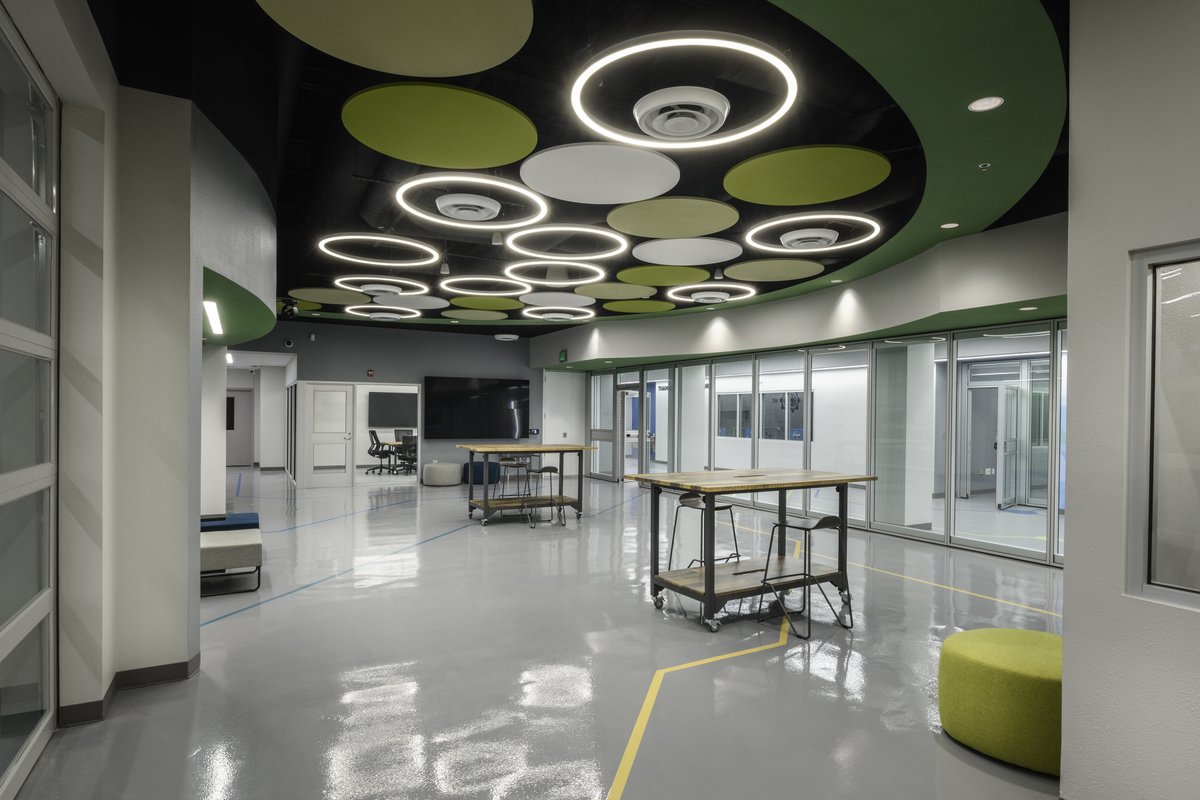 reederconst's tweet photo. Several years in the making, it has been an honor to debut @Carrollisd's new STEAM academy, which is a science and technology-driven facility located inside @CarrollHigh. See more: https://t.co/xFptrbfSgK #BuildingOnPurpose @STEMdragons https://t.co/HryoudDPS4