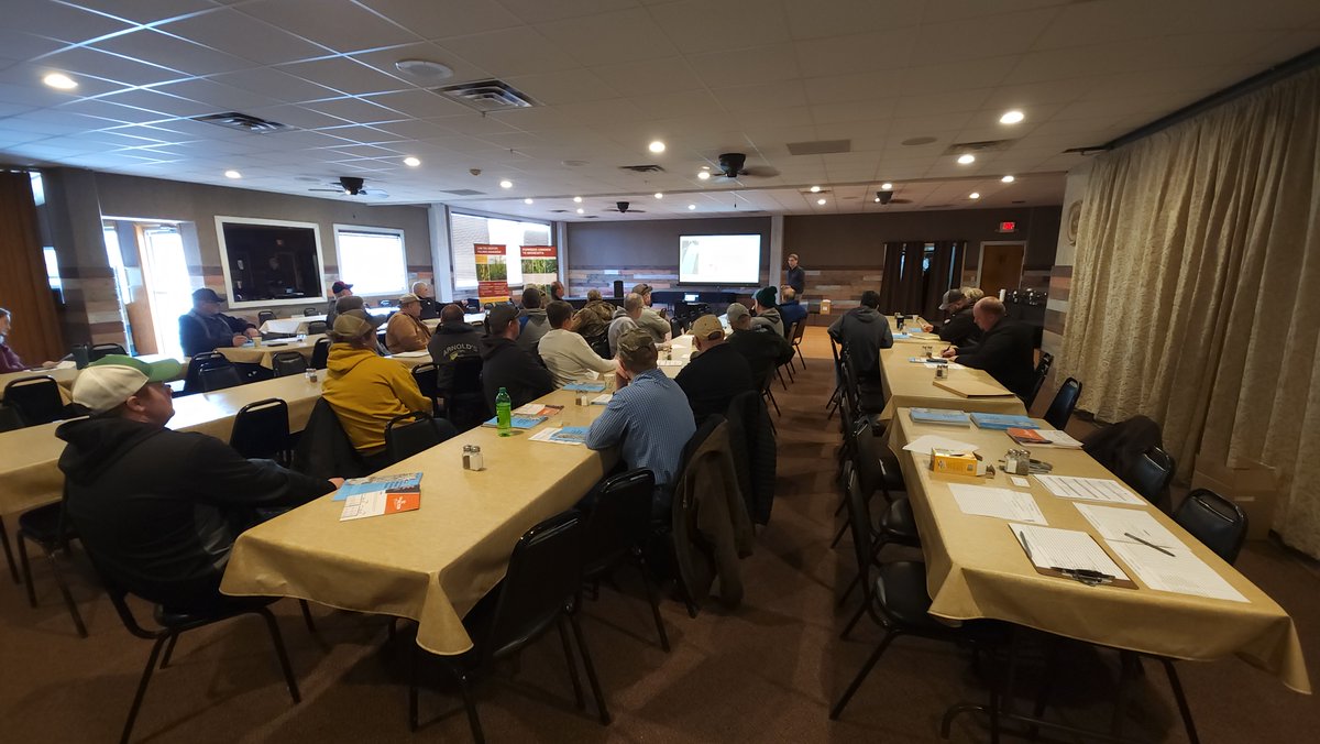 DrewitzAgronomy's tweet photo. Central Minnesota Crop and Pest Management Updates today in Cold Spring! Learning more about Tar Spot, Weed Management, and CRW this morning. #UMNEXT #mnag https://t.co/ZANwglKMi6