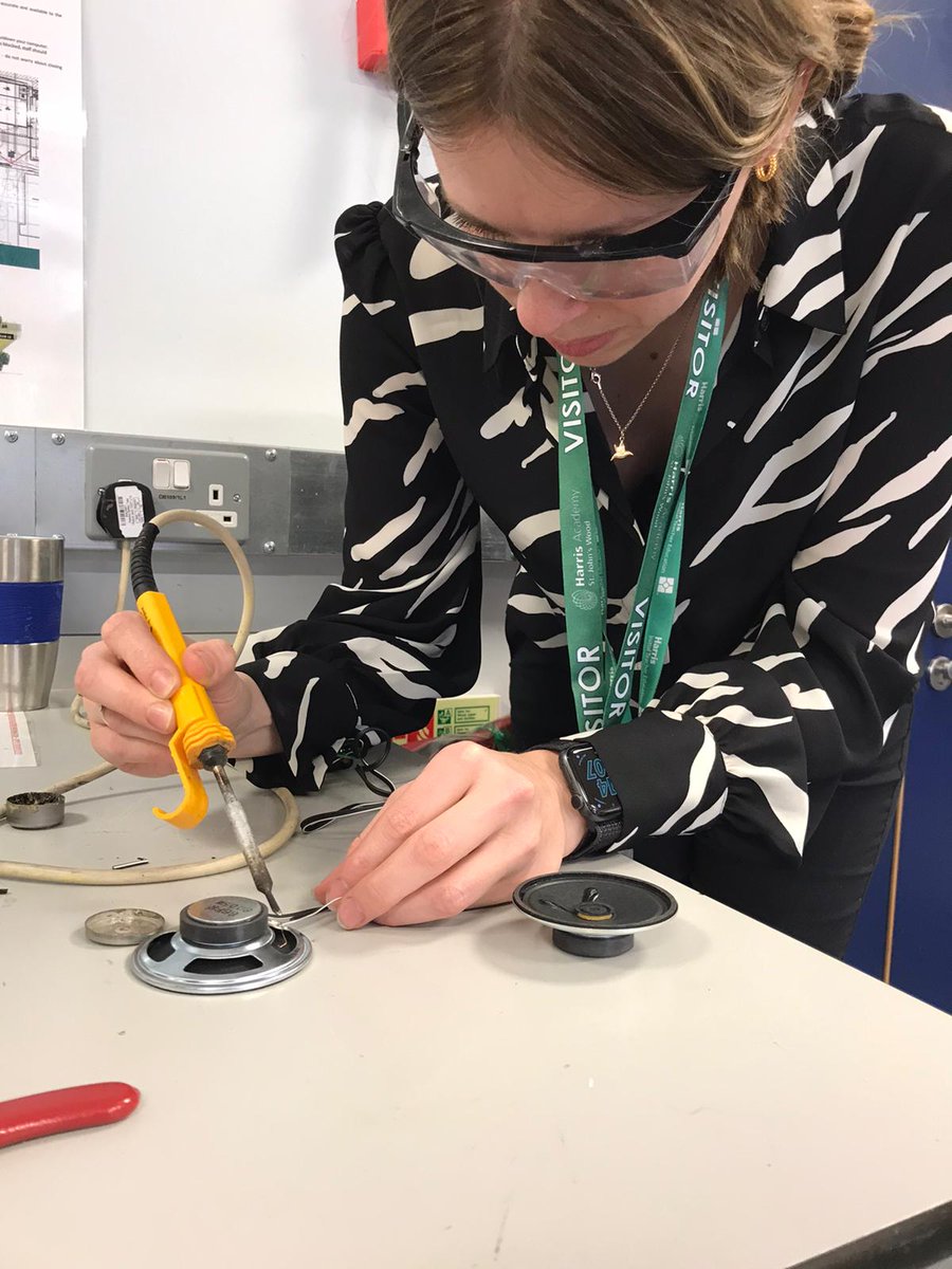 NIoT_ESL_ITE's tweet photo. It was a hands-on #core #subjectspecific #training day for our #DesignAndTechnology cohort today @Harris_SJW with @HfedDesign_tech #electronics #SystemsAndControl @DTassoc @HarrisFed https://t.co/4ySQ5ziP83