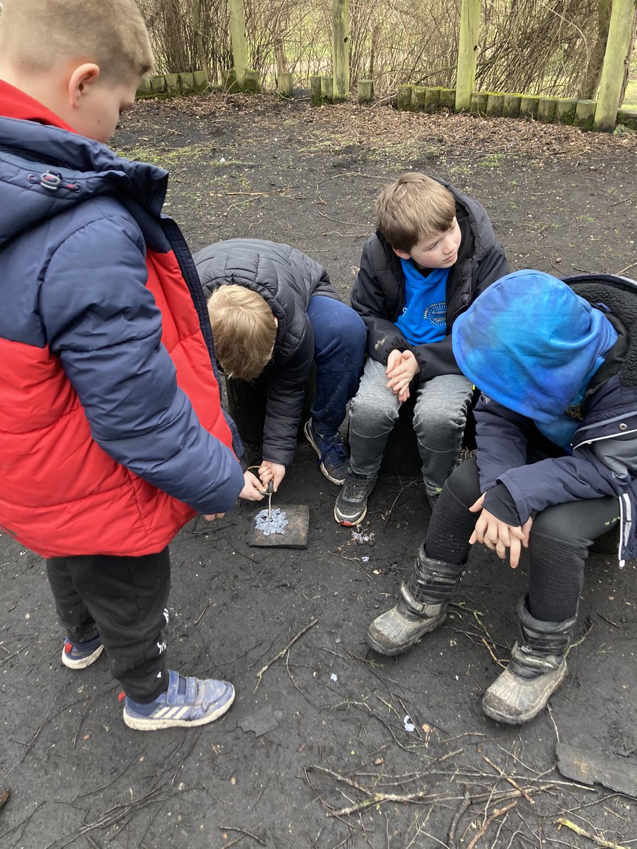 MrsLongfield's tweet photo. Bush craft! Gathering fuel and lighting fires. 🔥😁🙌🏼
#Kingswood https://t.co/JANr019Dwf