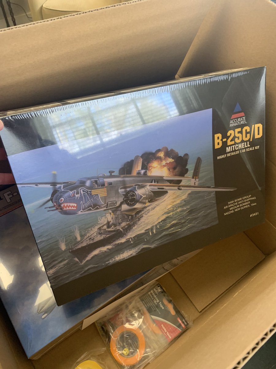 scale_model_kit's tweet photo. Today is a good day. Two new #modelkits arrived today and I’m fired up. #scalemodel #tamiya #WWII #modelstash #modelismo https://t.co/EqPoXOpNlF