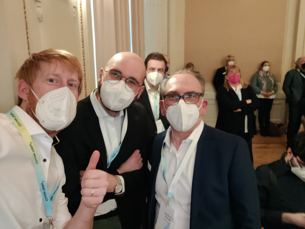 timjanssen_c2c's tweet photo. Tolles Event mit spannenden #CircularEconomy &amp; #CradleToCradle #Startups aus @WirtschaftNRW und der Welt. C2C &amp; CE ist wichtig für den Wirtschaftsstandort @landnrw, sagt Wirtschaftsminister @a_pinkwart. Danke für Eure Arbeit hier in Wuppertal und darüber hinaus @CircularValley_ https://t.co/mwf1YM4v8f