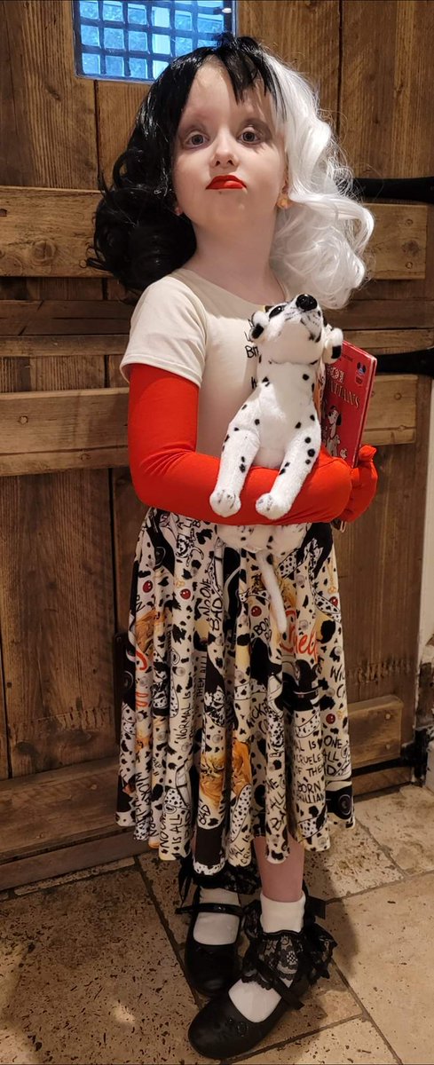 Popsies_Closet's tweet photo. If she doesn't scare you, no evil thing will

#WBD2022 #wbd #handmade #sewing #Disney #kids https://t.co/cZKwvSbwOK