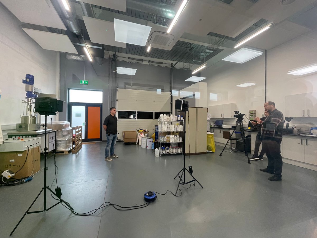 Reactive Components tweet media