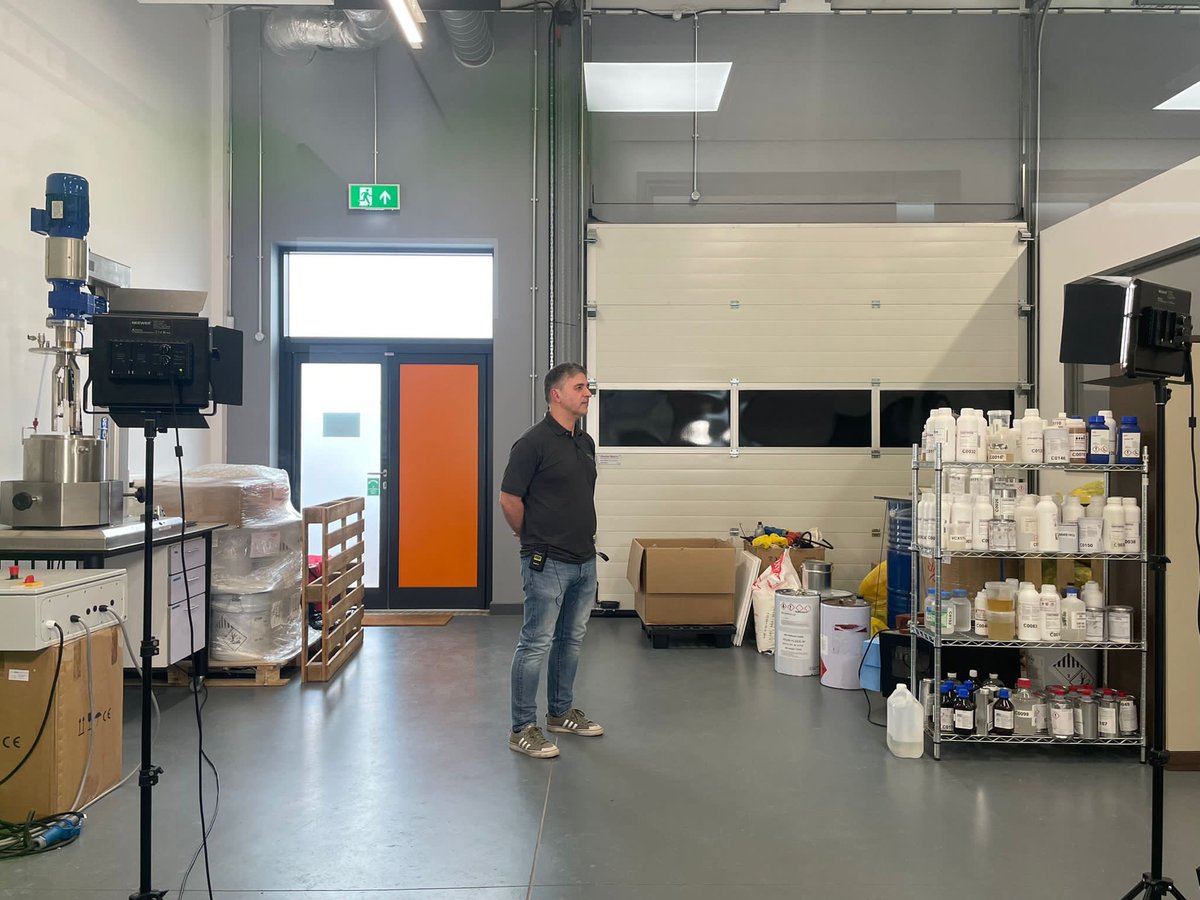 Reactive Components tweet media