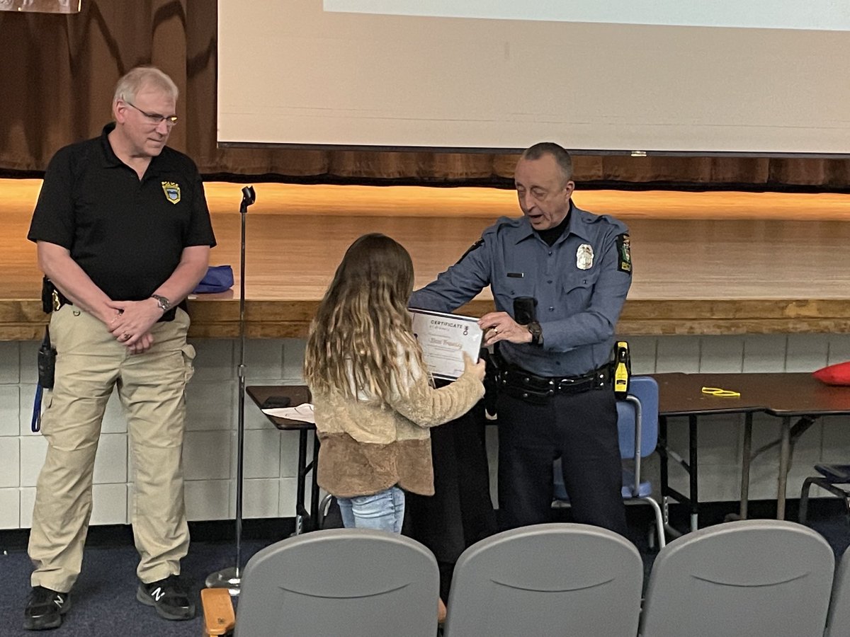 PGHTransitPD's tweet photo. Today #ACCAPT members Deputy Jason Tarap and Officer Joe Risher gave Dezi an award for bravery and presented Charlie Check First to the kids at Cornell School in Coraopolis. “Check First before you go anywhere with anyone”
@alleghenybadge @AlleghenyCoPD https://t.co/H6gMIi60lF