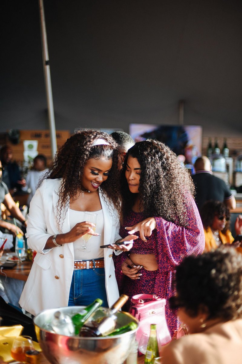 VuyoTheGreat's tweet image. It&apos;s been a tough week but we made it. Come join us at The Ivy Champagne Garden for after work drinks because you deserve it🍾🥂🍹

#TheOneAndOnlyExperience