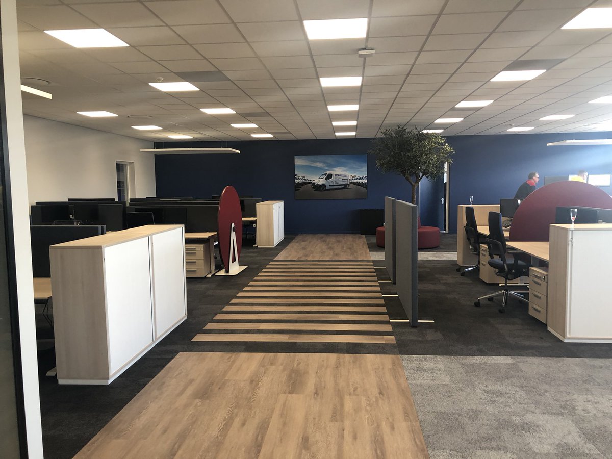 Vandaag is de uitbreiding van Stertil Kootstertille feestelijk geopend door directeur Ulbe Bijlsma en CdK Arno Brok. In een soepele bouwteamsamenwerking is het ontwerp van Heldoorn Ruedisulj Architecten gerealiseerd door BB De Vries Leeuwarden en Pranger-Rosier Installaties.