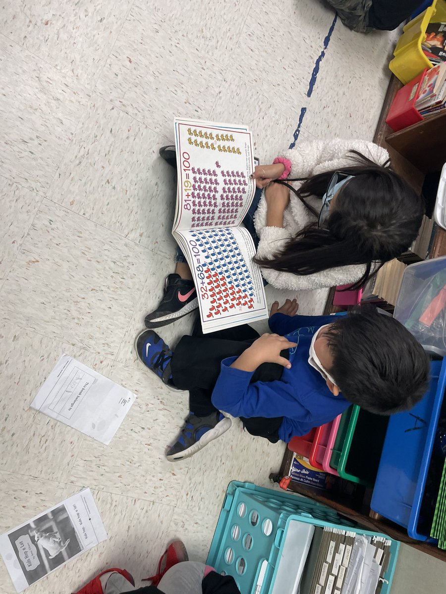 a_armstrongSFE's tweet photo. Thank you so much @lidscogdill for coming and reading to mine and Ms.Berry’s class! Thanks to Mrs.J for letting our class come partner read with her third graders! #primaryliteracy @ReadandWriteBFF @CisdNorthside https://t.co/TGhDEg94Ui