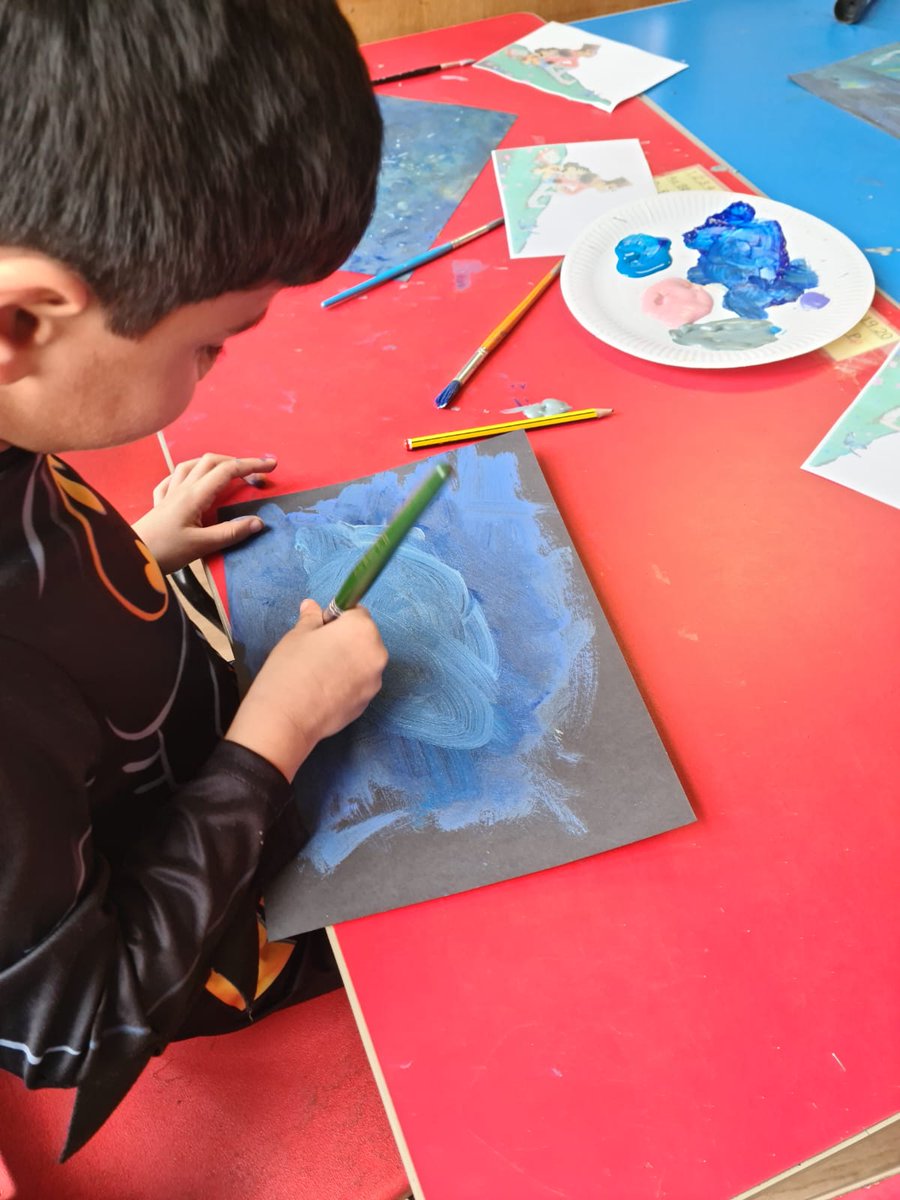 1CN had a fantastic #worldbookday2022 We really enjoyed reading Look Up! by Nathan Bryon. We made flyers to encourage people to come and watch the Phoenix Meteor Shower, and then we created meteor shower artwork! ☄️🌠🌌
<a href="/Humboinfants/">Humberstone Infants</a>