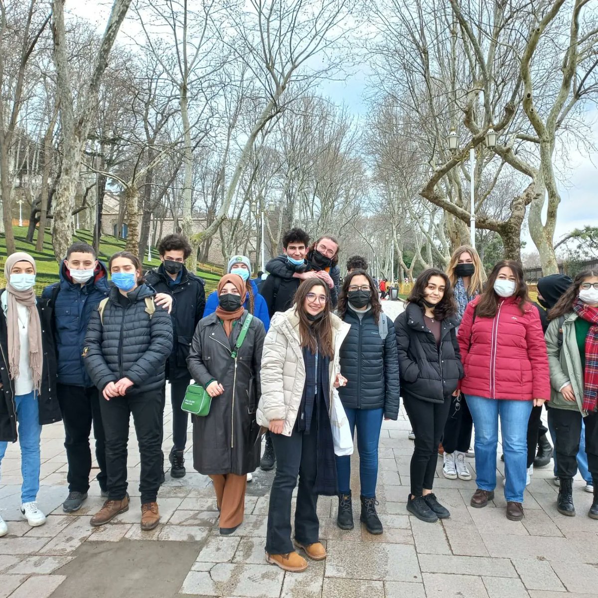 Okulumuz Medeniyet ve Degerler Kulübü olarak  Topkapi Sarayı ve Fuat Sezgin İslam Bilim ve Teknoloji Tarihi Müzesine gezi düzenlenmiştir.
<a href="/istanbulilmem/">İstanbul İl Millî Eğitim Müdürlüğü</a>
<a href="/memleventyazici/">Levent Yazıcı</a> 
<a href="/Yafesbakirci/">Yafes Bakırcı</a>