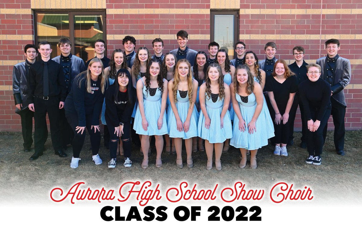TamaraFBrophy's tweet photo. 💃🏼Let’s pack the house for the Class of 2022’s last home show choir performance for both AHS show choirs tonight🕺🏼Doors open at 6 to bid on yummy desserts🐾 Show starts at 7🎶 @AricBrophy @BrophyAyden #AnotherOneOfTheLasts #ShowChoirMom #ImNotCryingYoureCrying #MyBabyIsASenior https://t.co/v7SZCupTxi