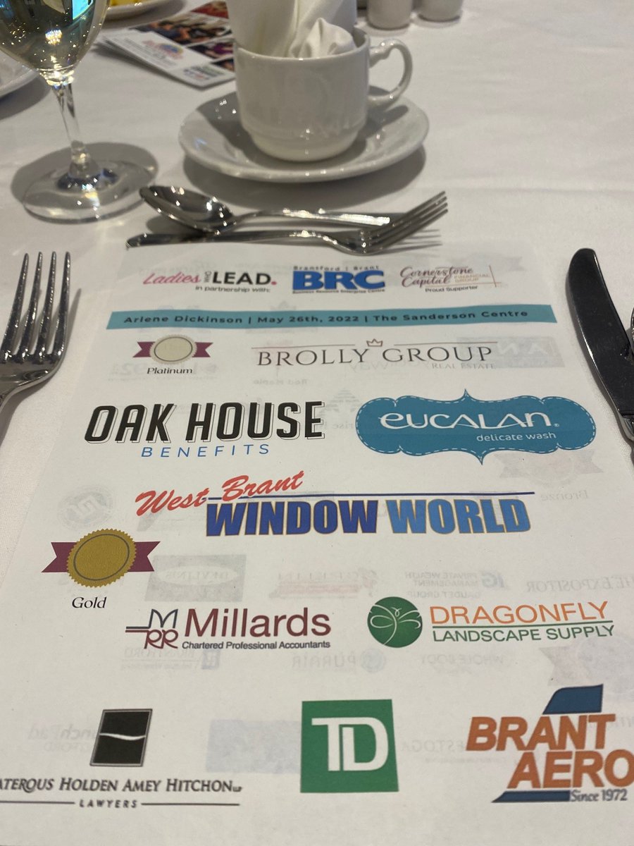 OH_Benefits's tweet photo. Thank you, @LWLBrant for an inspiring evening talking about women in non-traditional roles with speaker Ret. Sergeant Paulette Breau. Along with fellow women in business, students had the opportunity to attend, showcasing the mentorship and empowerment offered by Ladies Who Lead. https://t.co/FA2u4hYYSS