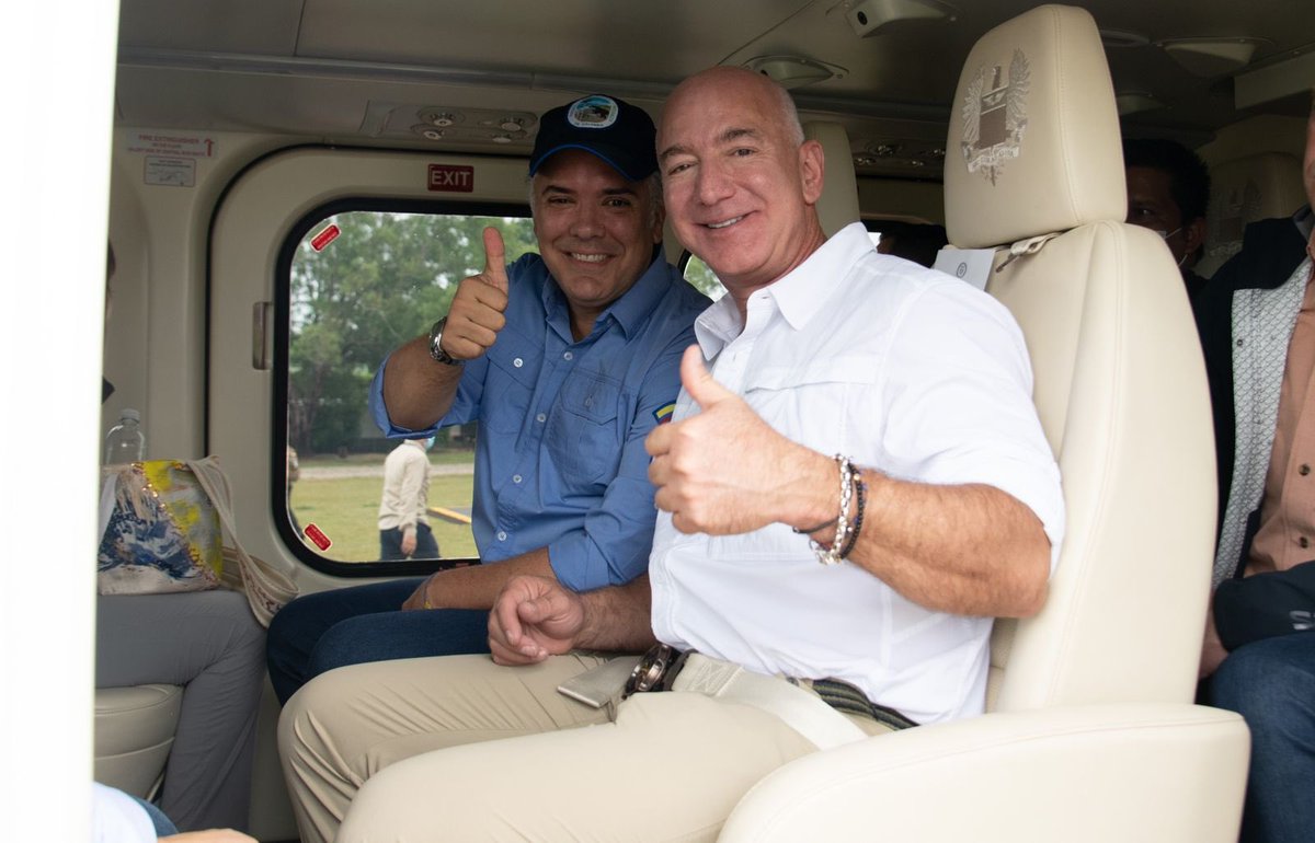 IvanDuque's tweet photo. Realizamos el recorrido en el Parque Nacional Natural Serranía de Chiribiquete con mi amigo y empresario, @JeffBezos, fundador de @BezosEarthFund, quien ha manifestado su interés en apoyar muchas de las políticas de acción climática y de áreas protegidas en nuestro país. https://t.co/Qq1JvT7NJL