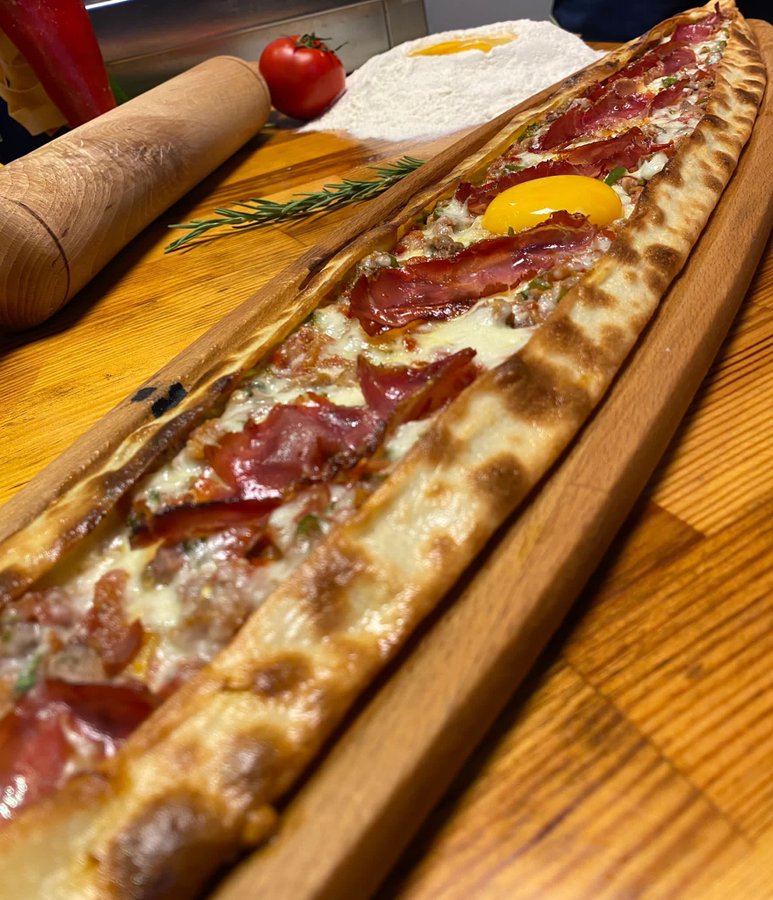 Aşk karın doyurmaz, #terme pidesi doyurur. 🤗🤗