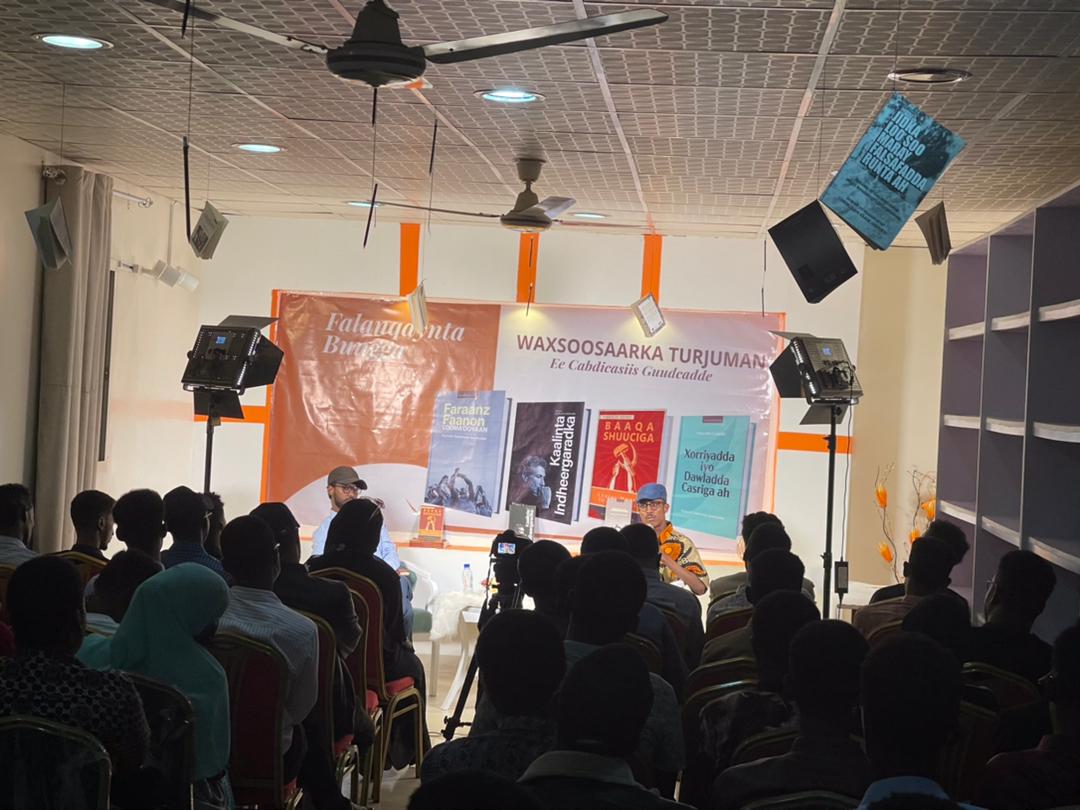 Attending a discussion on Fanon's "The Wretched of the Earth" the translated version ( into Somali) by <a href="/AMAGuudcadde/">Aziz Mahdi 🌍</a>  <a href="/HiilPress/">Hiil Press</a>. Many thanks to <a href="/AMAGuudcadde/">Aziz Mahdi 🌍</a> and other individuals &amp; institutions who are leading the effor to translate many important books into #Somali.