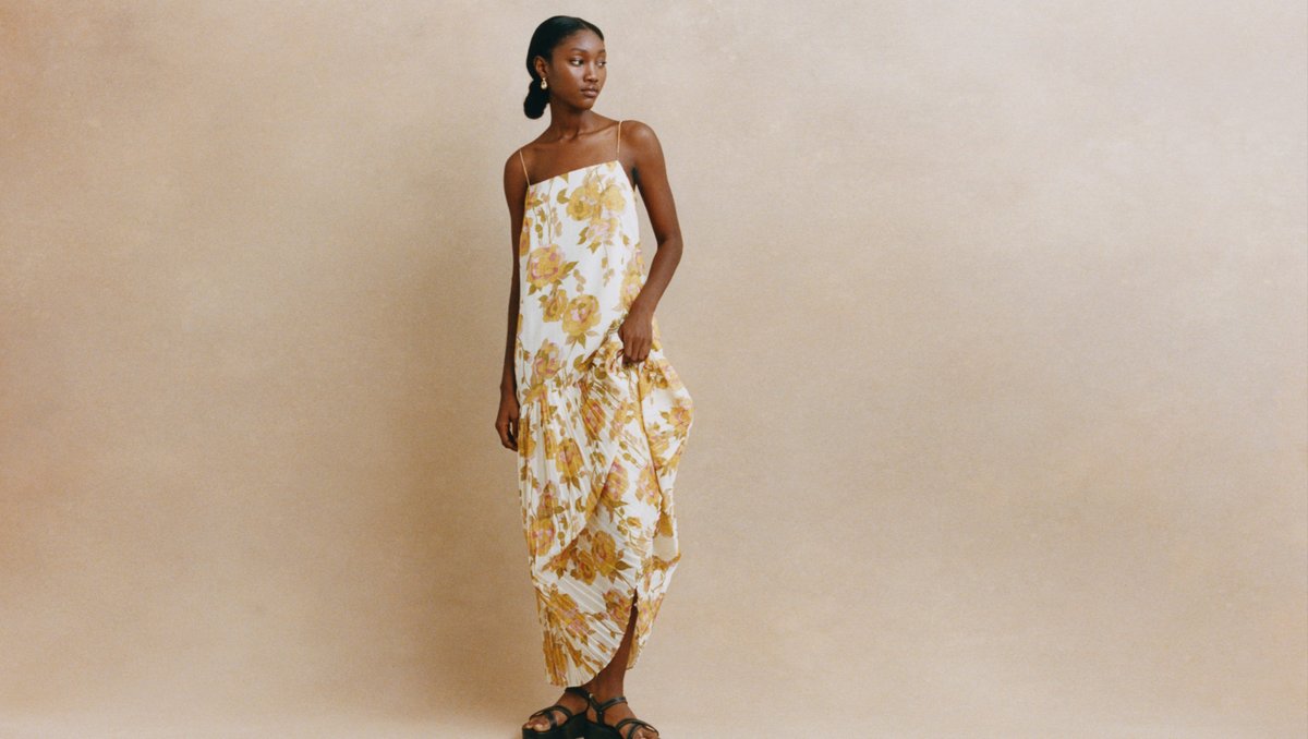 Our spring wardrobe awakens through lush florals, in optimistic honeys and soft greens atop crisp poplin and crinkled chiffon. rebeccataylor.com