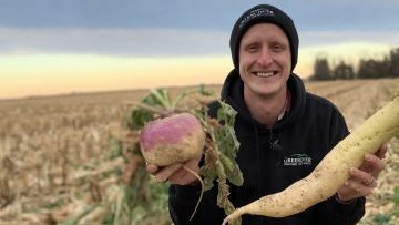 ScottSwcd's tweet image. "Start small and simple" is part of the wealth of knowledge Lance Kelssig offers in his latest feature article from Successful Farming. Read more on his story, and listen to him in person at our upcoming workshop on March 16th!

agriculture.com/crops/cover-cr…