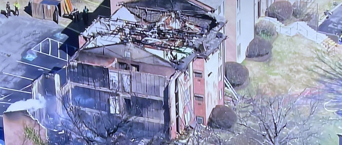 BeenewsdailyB's tweet photo. The Montgomery fire department said that everyone at Friendly Garden Apartments have been accounted for. Buses at the location used for shelters. Red Criss present. At least 12-15 people transported to hospital… but not critical. Five critical. #SilverSpringExplosion #Maryland. https://t.co/U6JQs13xLA