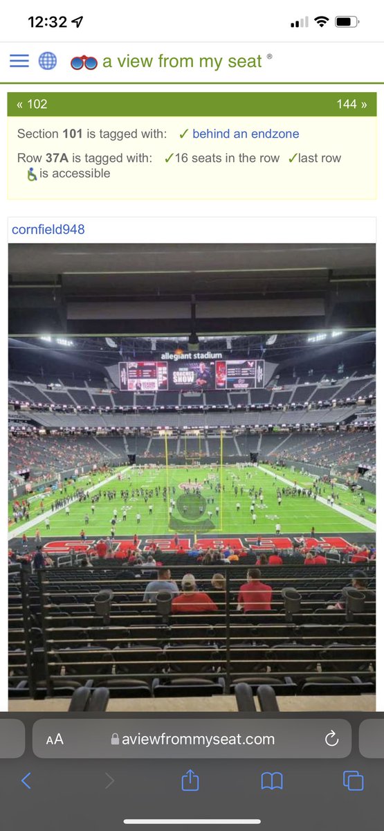 _OhMyLEXI's tweet photo. @ureyestelljiguk I looked for websites to view my seat just to see my view and this row seems to be in multiple sections, and all of the pictures I see show a bar in front of all the other seats. I also looked on several seating charts and there is a sign https://t.co/ja2BTNSeqW