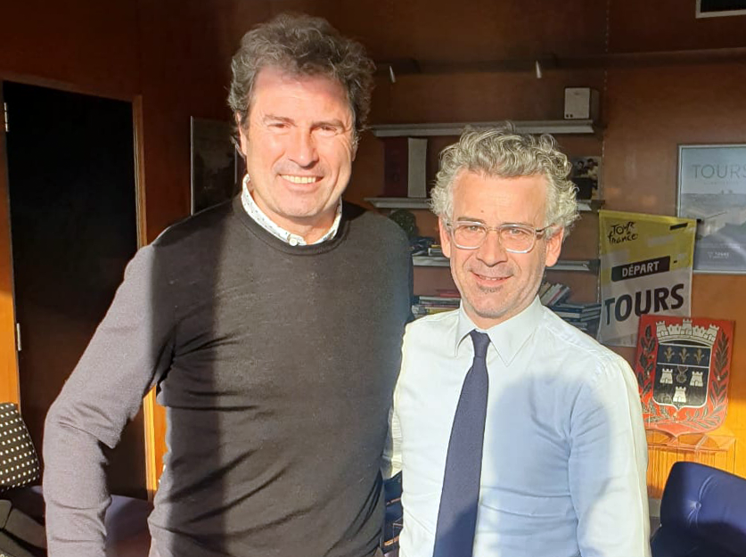 EmmanuelDenis37's tweet photo. Le @ToursFC mérite de porter un projet sportif ambitieux plébiscité par ses supporteurs. A ce jour, c'est la démarche initiée par @Omar_daFonseca qui me semble la plus en adéquation avec les valeurs du club et de notre ville #Tours ⚽️⚽️⚽️https://t.co/HcdYlD0oaT https://t.co/e2sO249vMf