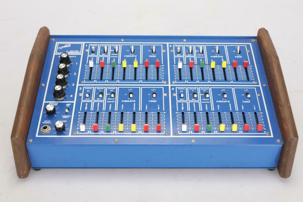 Decksaver's tweet photo. TBT- The Pollard Syndrum, 1976⁣⁠
⁣⁠
The Pollard Syndrum was the first commercially available electronic drum, invented by Joe Pollard and Mark Barton in 1976. 
⁣⁠
⁣⁠
⁣⁠
#POLLARDSYNDRUM #SYNDRUM #decksaver #tr808 #tbt https://t.co/BSkvmNMr21